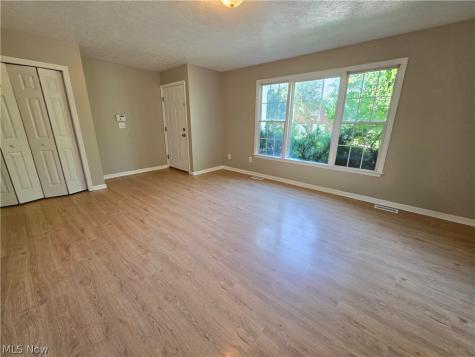 17409 Chagrin Boulevard Shaker Heights OH 44120