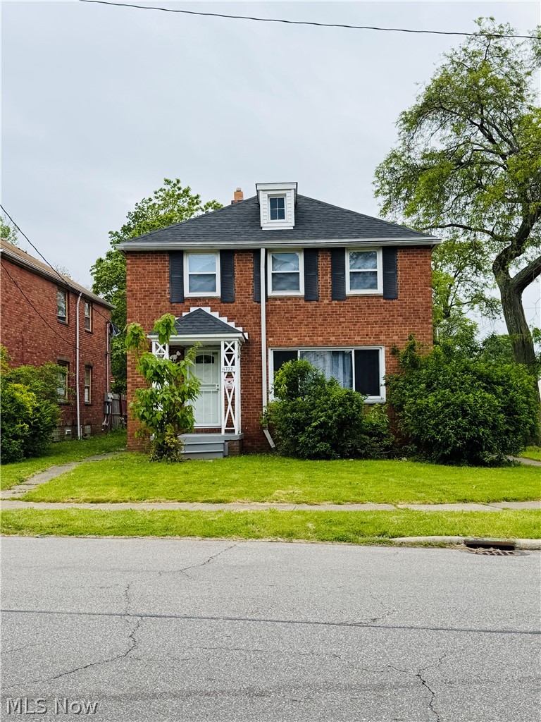 14702 Milverton Road Cleveland OH 44120