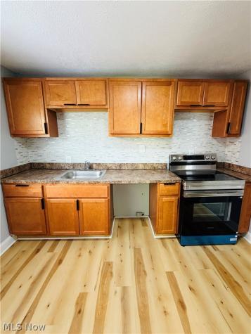 14702 Milverton Road Cleveland OH 44120
