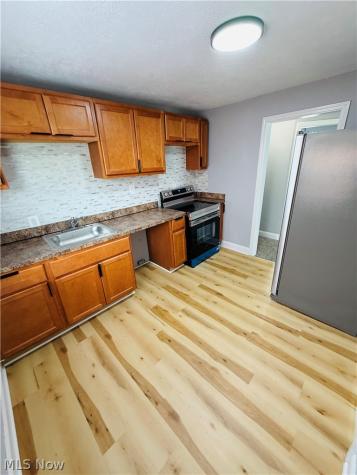 14702 Milverton Road Cleveland OH 44120