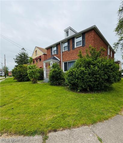 14702 Milverton Road Cleveland OH 44120
