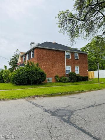 14702 Milverton Road Cleveland OH 44120