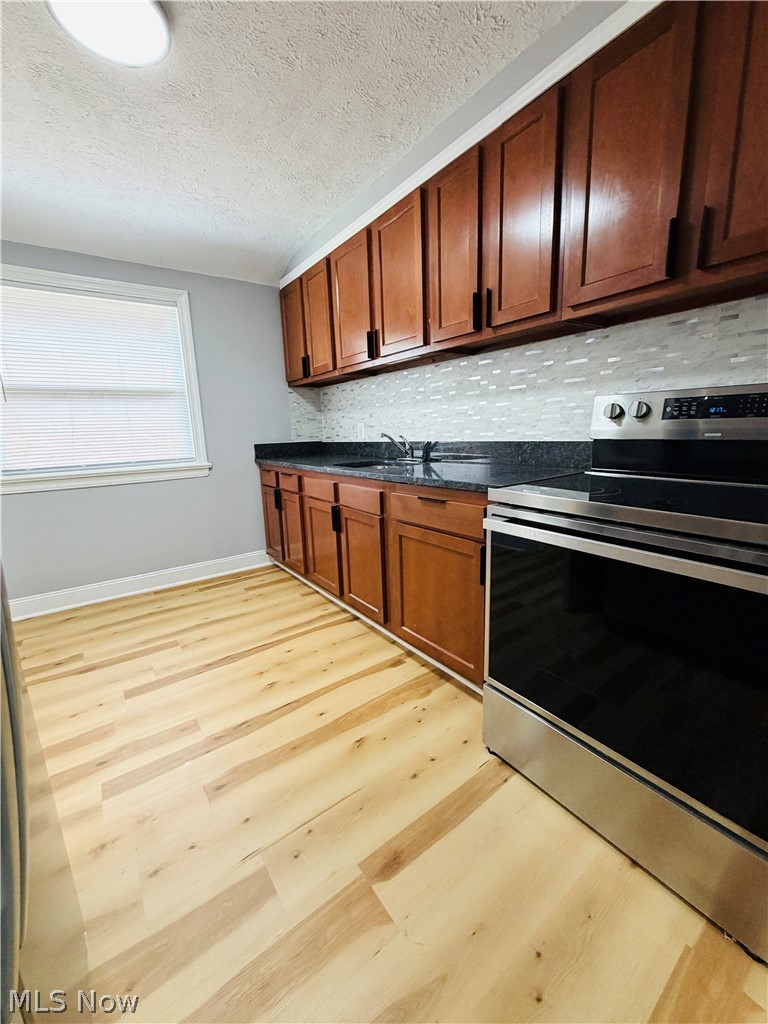 14702 Milverton Road Cleveland OH 44120