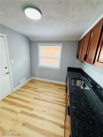 14702 Milverton Road Cleveland OH 44120