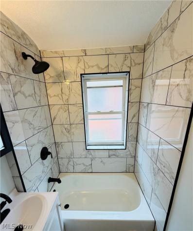 14702 Milverton Road Cleveland OH 44120