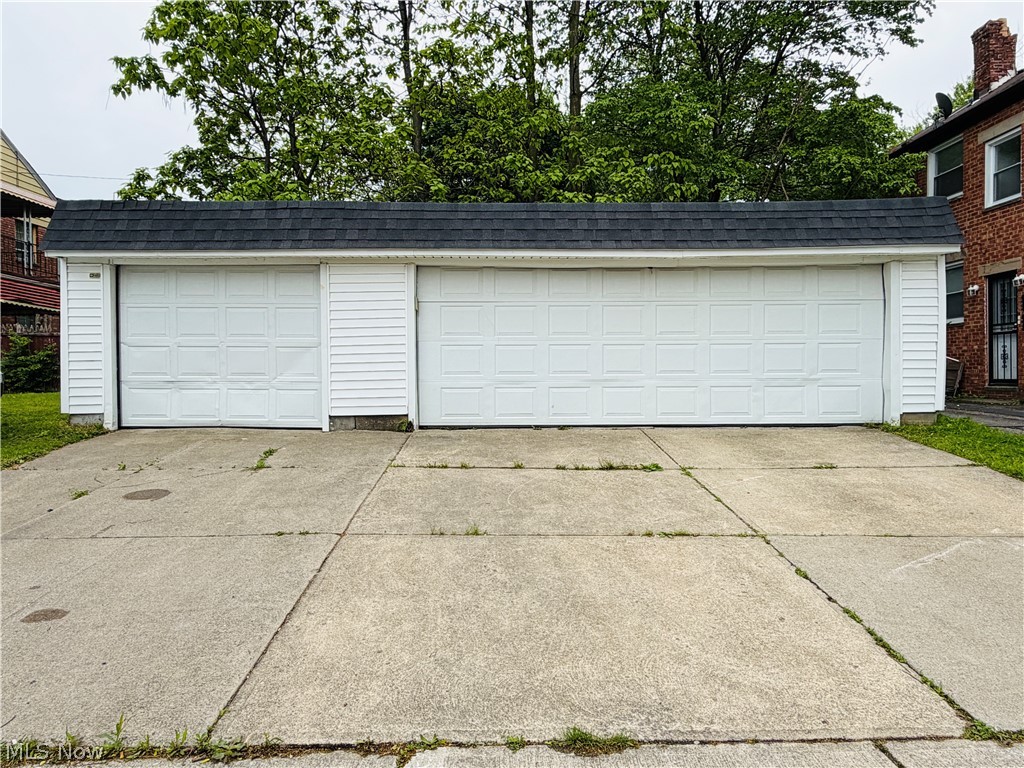 14702 Milverton Road Cleveland OH 44120