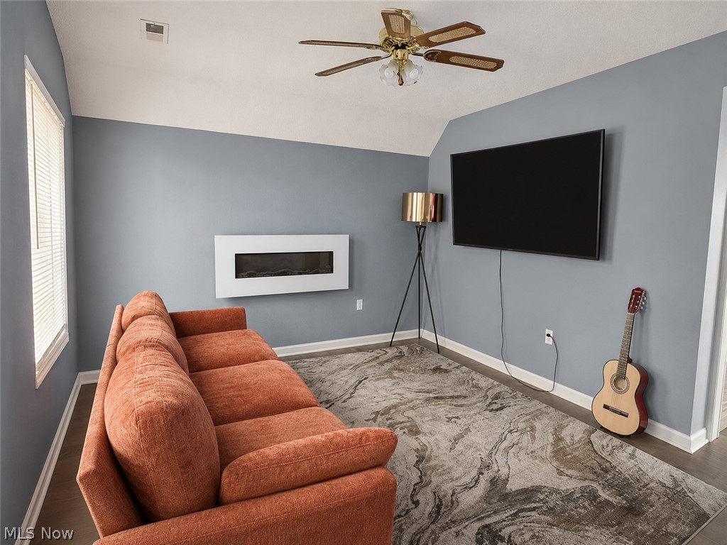 7602 Wentworth Avenue Cleveland OH 44102