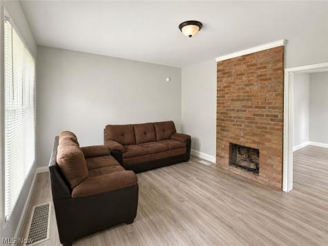 7602 Wentworth Avenue Cleveland OH 44102