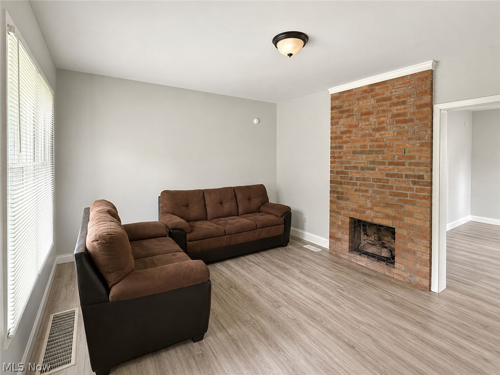 7602 Wentworth Avenue Cleveland OH 44102