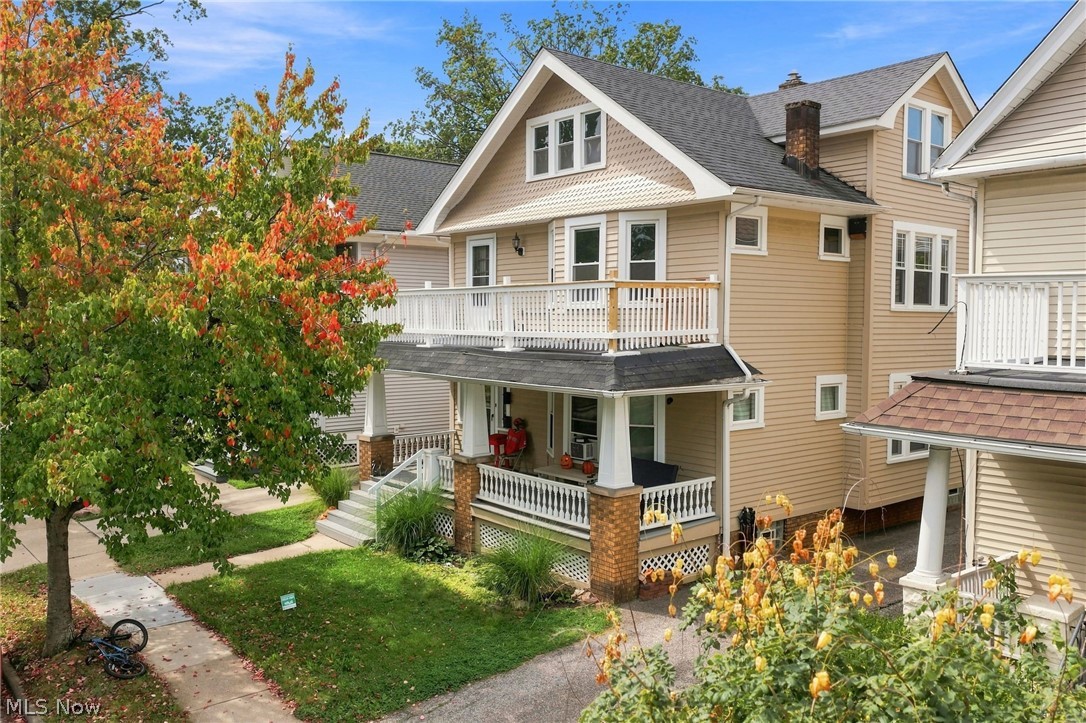 1296 Fry Avenue Lakewood OH 44107