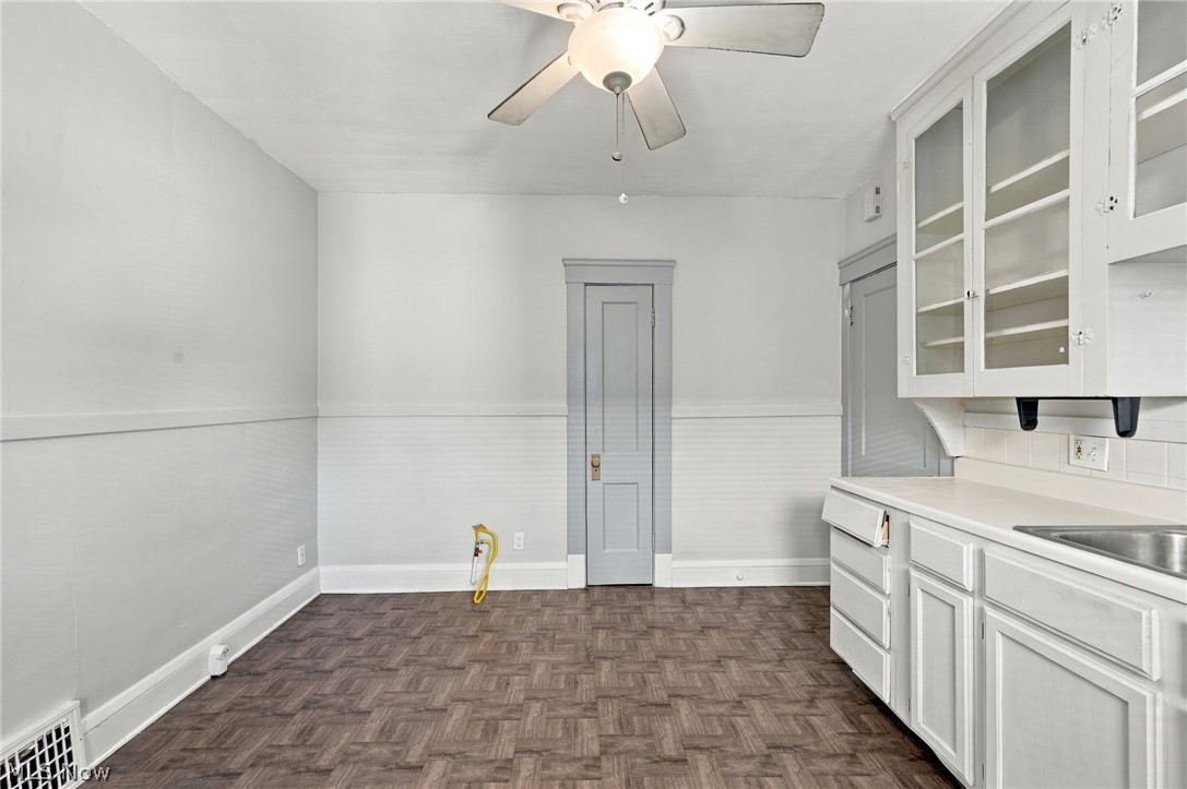 1296 Fry Avenue Lakewood OH 44107