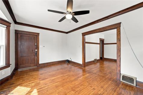 1296 Fry Avenue Lakewood OH 44107