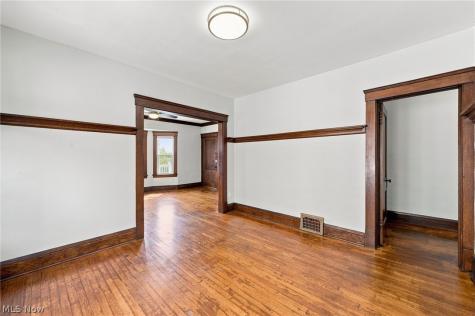 1296 Fry Avenue Lakewood OH 44107