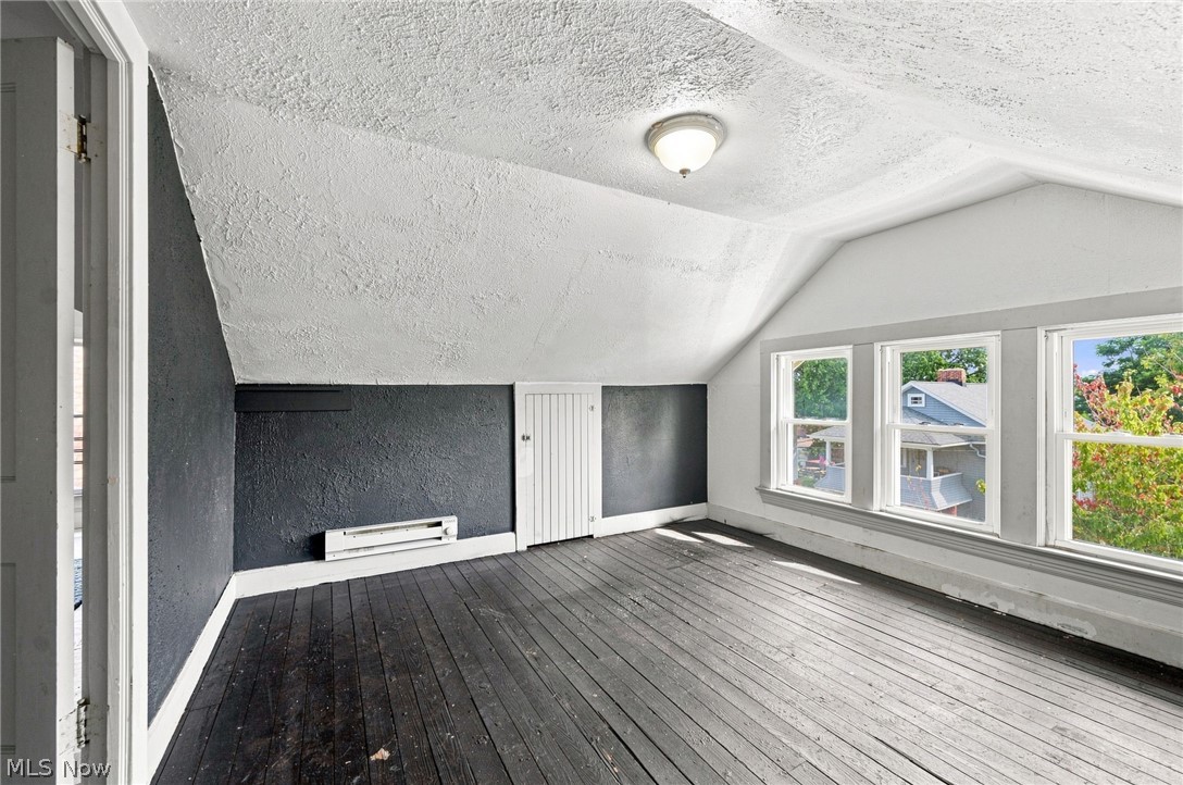 1296 Fry Avenue Lakewood OH 44107