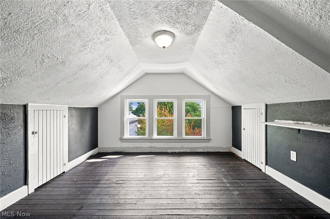 1296 Fry Avenue Lakewood OH 44107