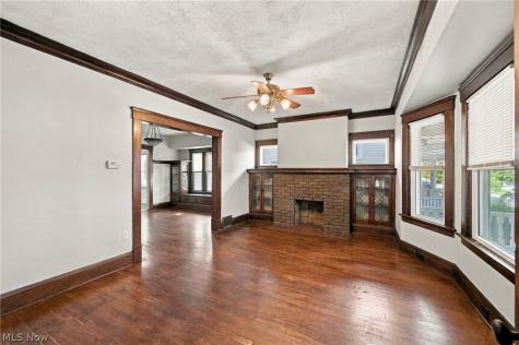 1296 Fry Avenue Lakewood OH 44107