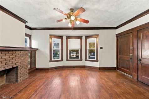 1296 Fry Avenue Lakewood OH 44107