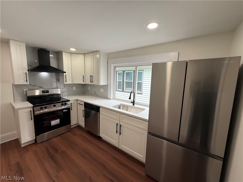 1326 W 110th Street Cleveland OH 44102