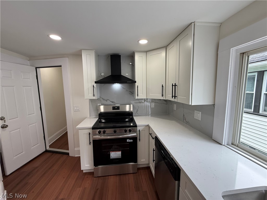 1326 W 110th Street Cleveland OH 44102