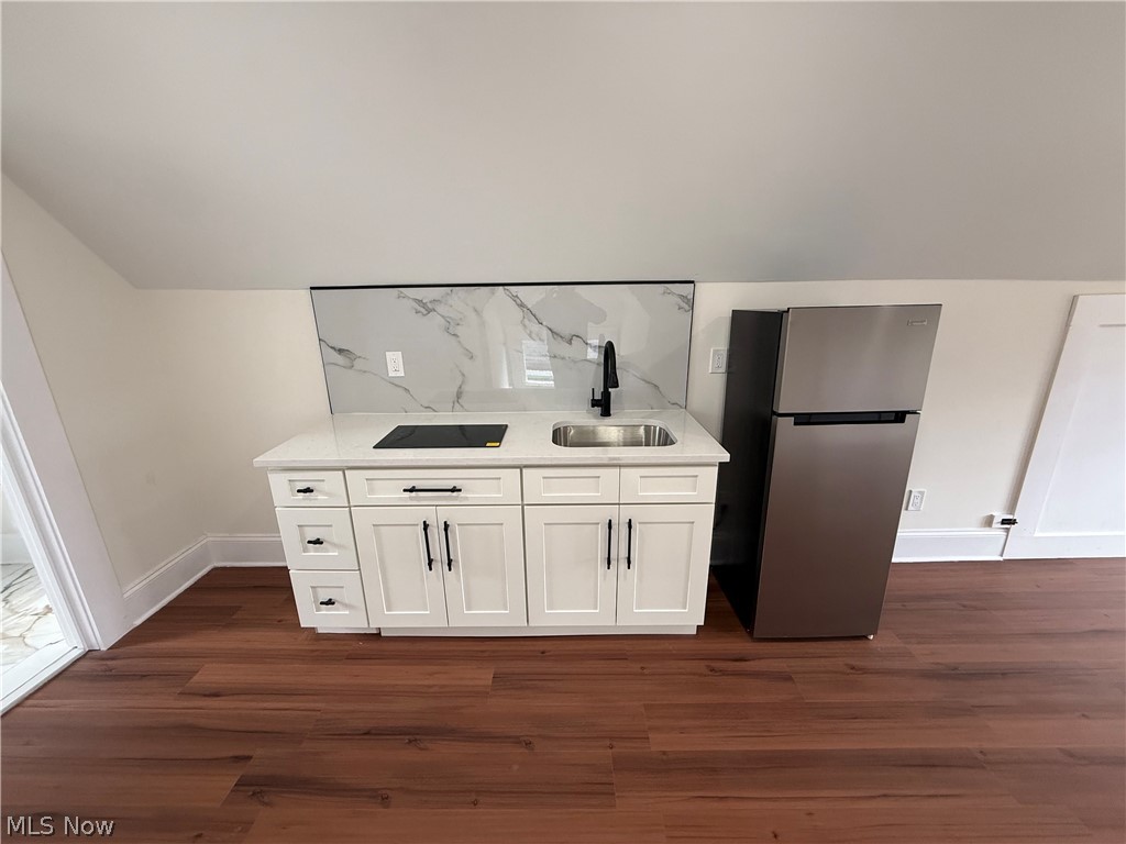 1326 W 110th Street Cleveland OH 44102