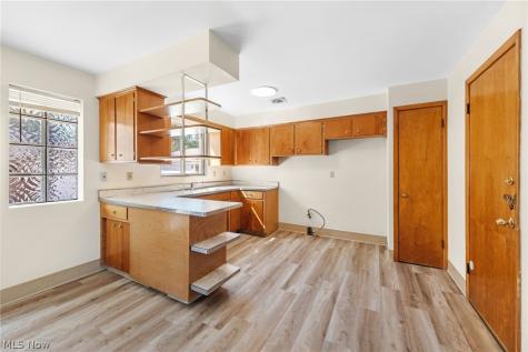 20424 Lake Shore Boulevard Euclid OH 44123