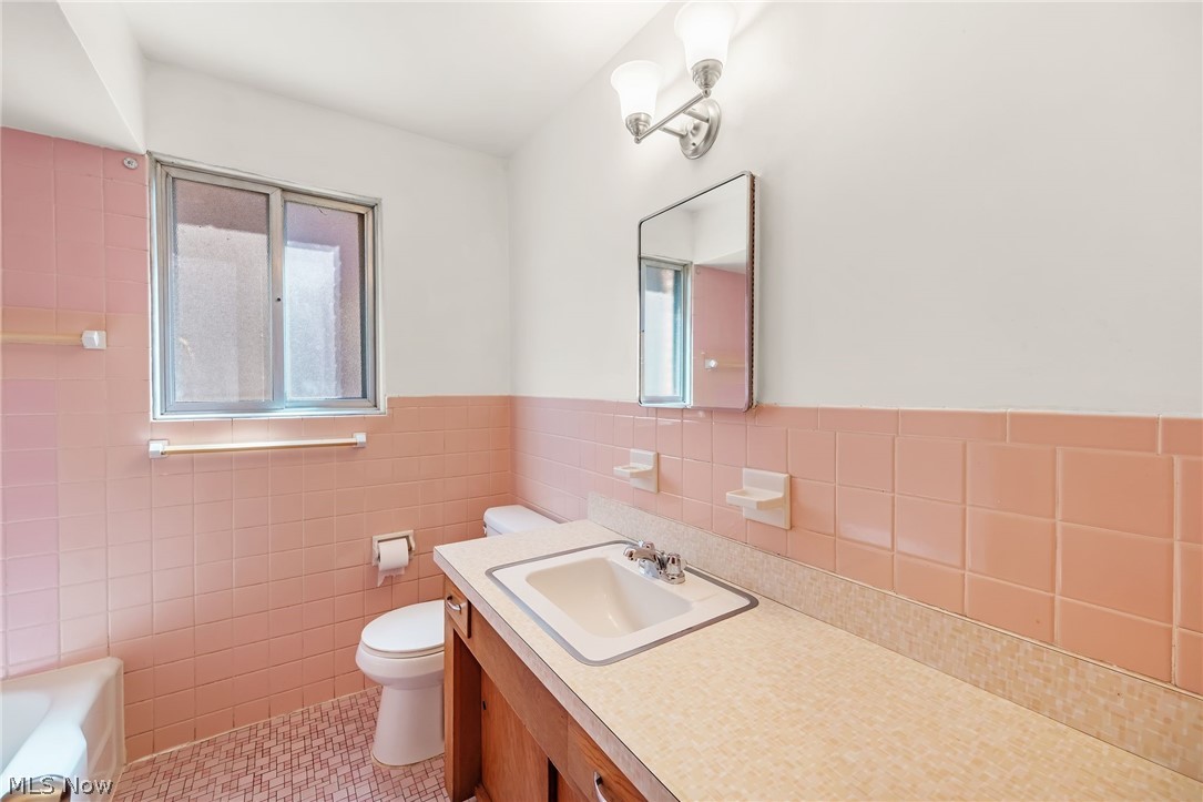 20424 Lake Shore Boulevard Euclid OH 44123