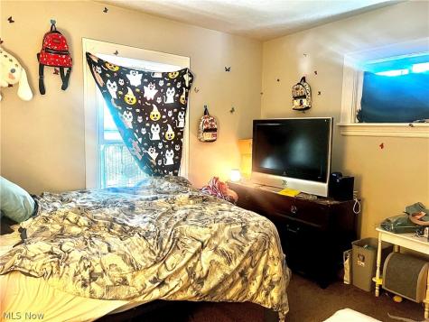 11013 Notre Dame Avenue Cleveland OH 44104