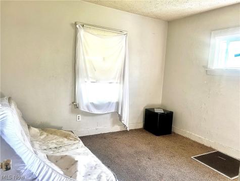 11013 Notre Dame Avenue Cleveland OH 44104