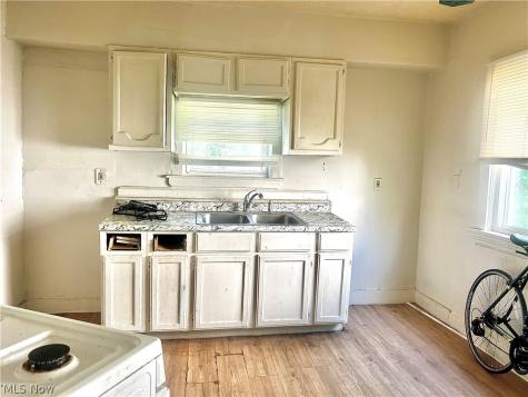 11013 Notre Dame Avenue Cleveland OH 44104