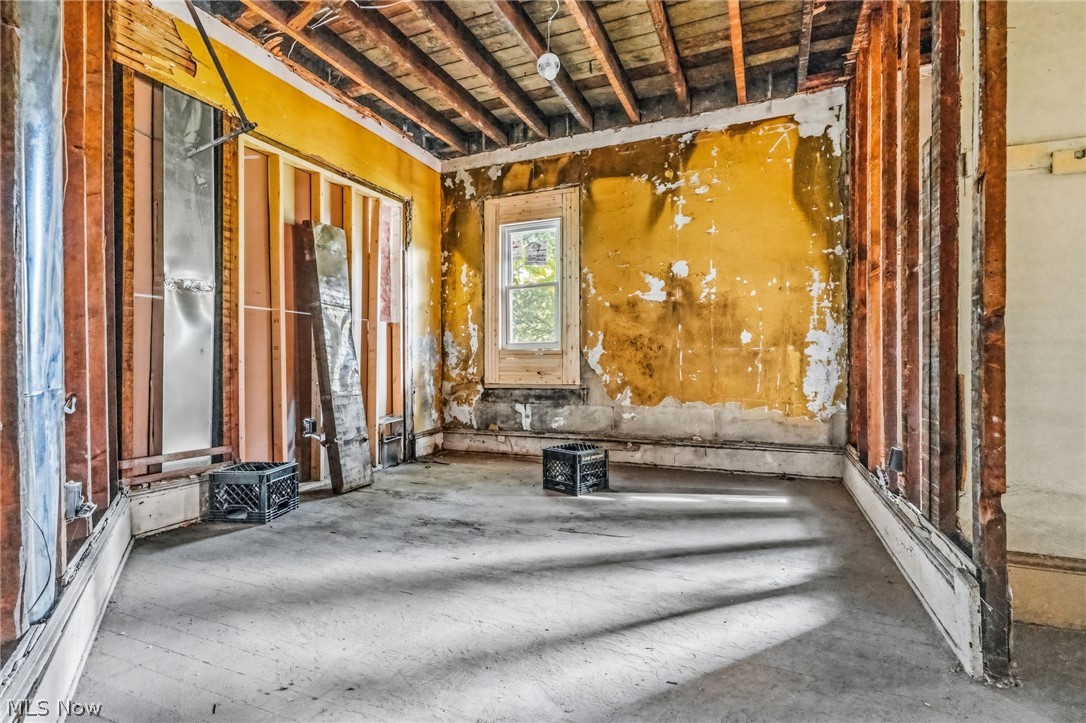 1624 E 82nd Street Cleveland OH 44103