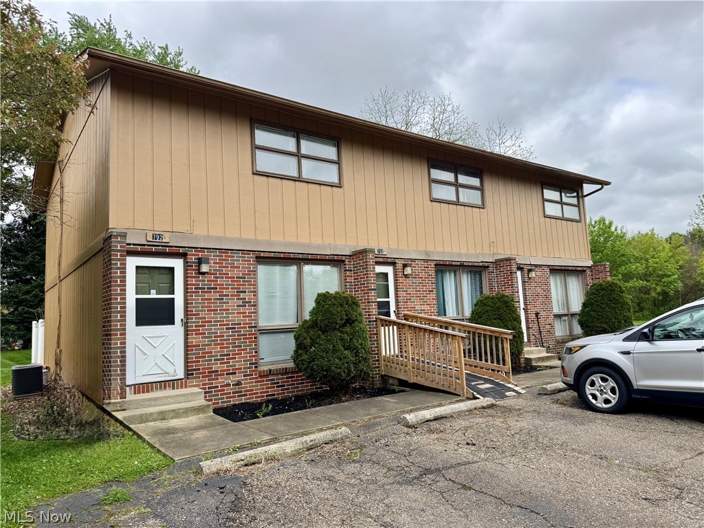792 Kingwood Drive NE Bolivar OH 44612
