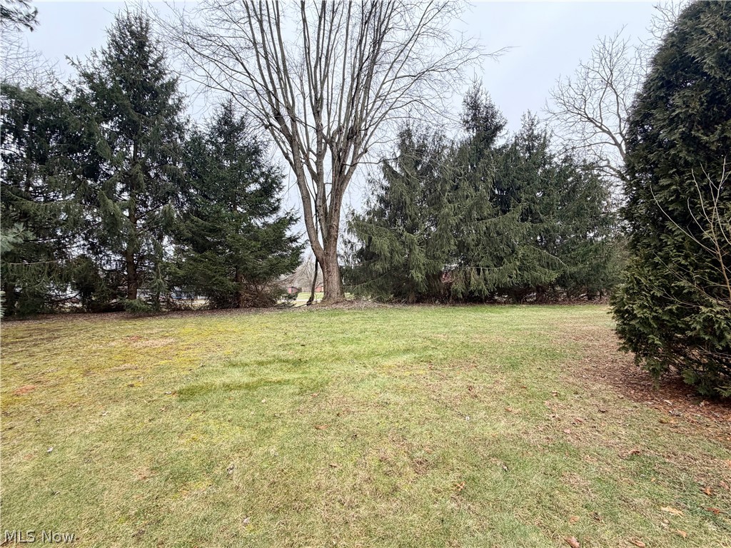 792 Kingwood Drive NE Bolivar OH 44612