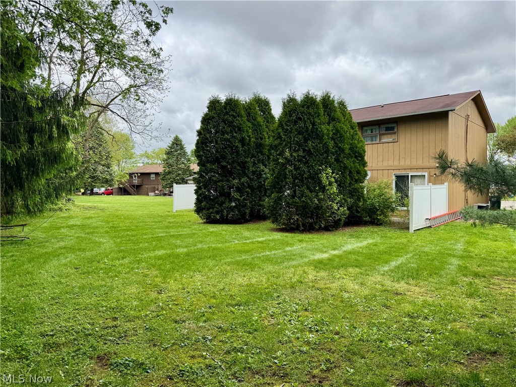 792 Kingwood Drive NE Bolivar OH 44612