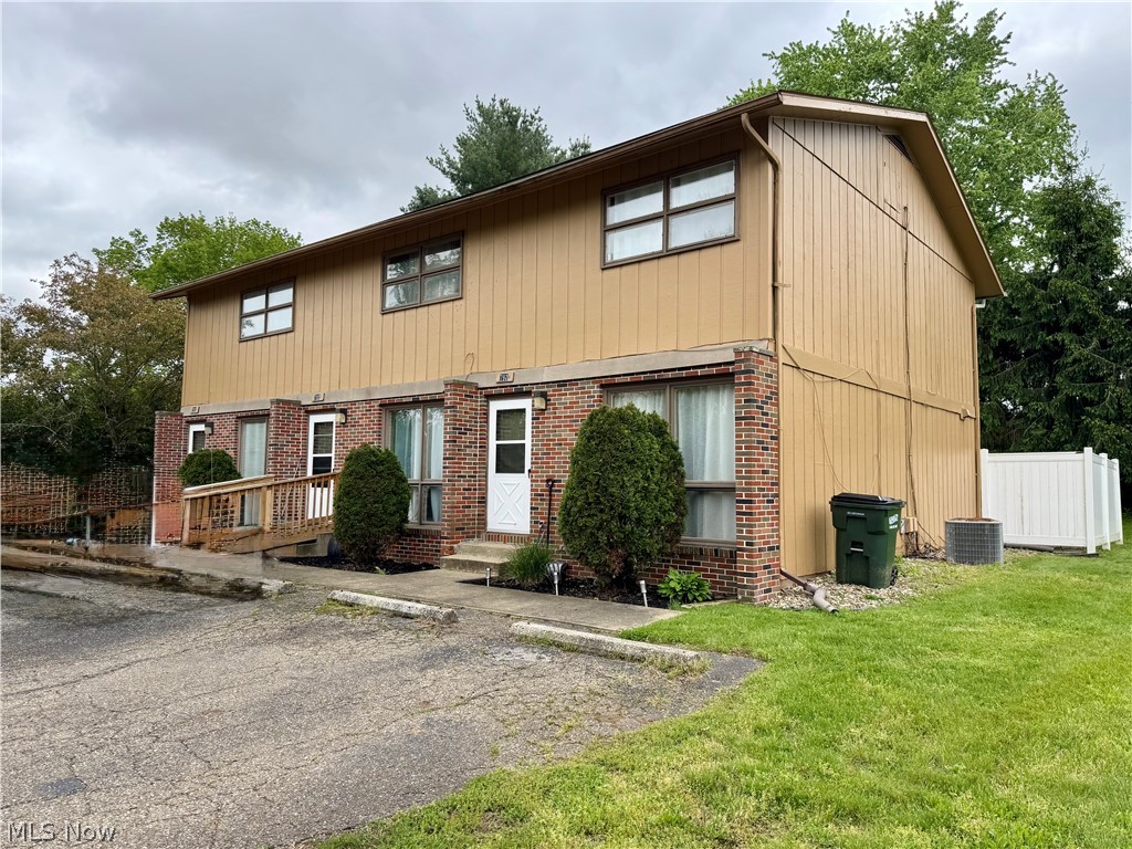 792 Kingwood Drive NE Bolivar OH 44612