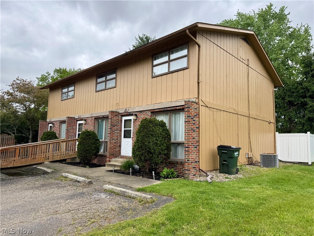 792 Kingwood Drive NE Bolivar OH 44612