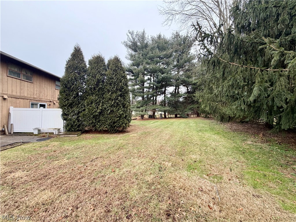 792 Kingwood Drive NE Bolivar OH 44612