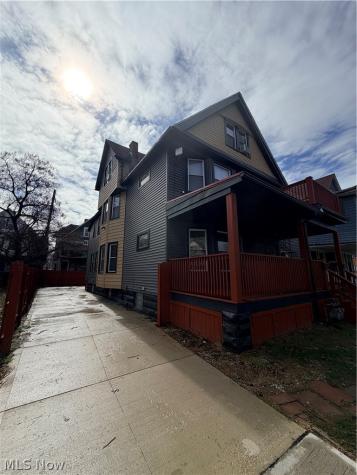 10222 Parkgate Avenue Cleveland OH 44108