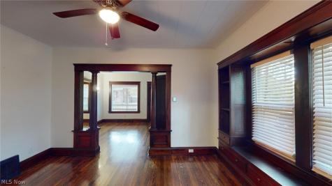 3735 W 47th Place Cleveland OH 44102