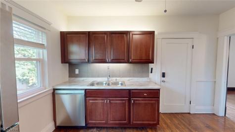 3735 W 47th Place Cleveland OH 44102