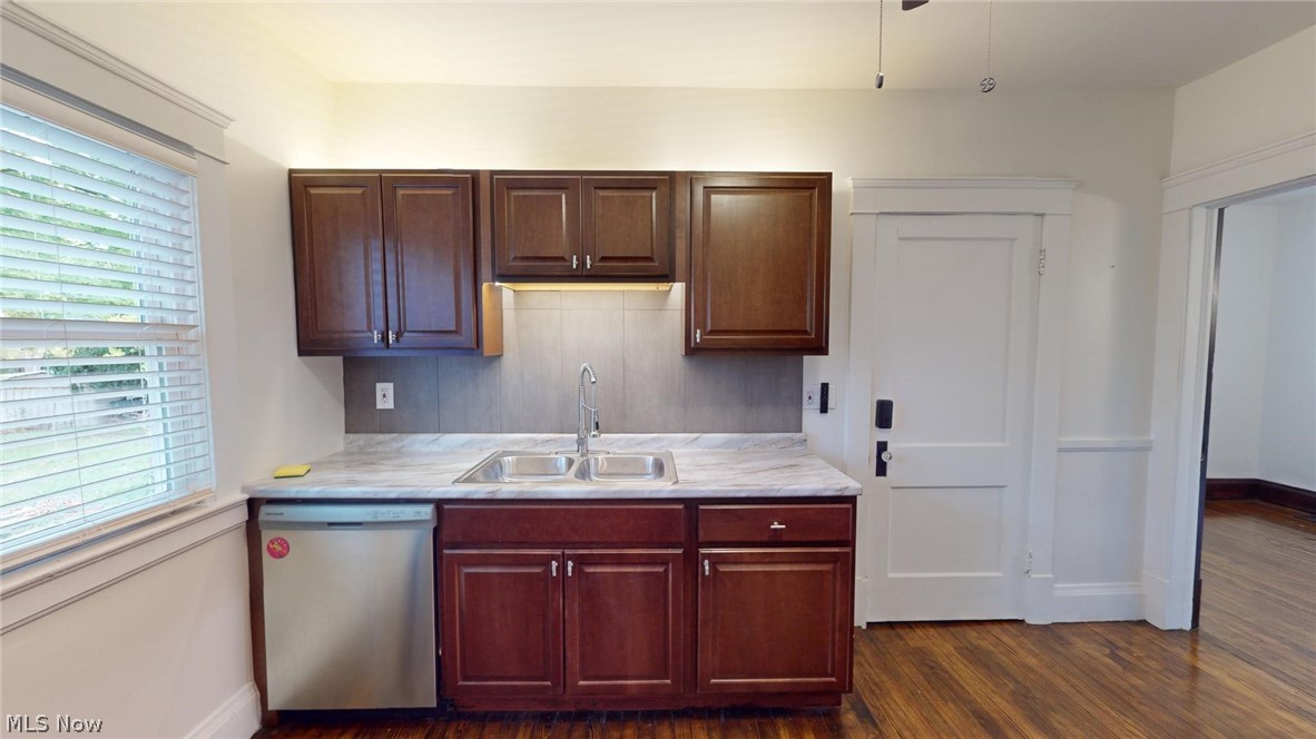 3735 W 47th Place Cleveland OH 44102