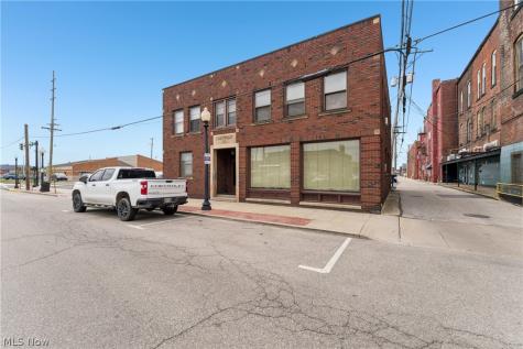 70 4th Street NW Barberton OH 44203