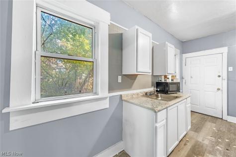 7915 Linwood Avenue Cleveland OH 44103