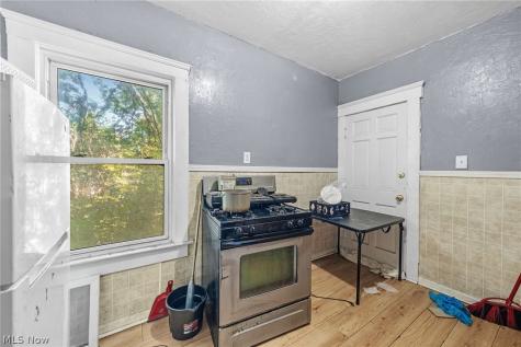 7915 Linwood Avenue Cleveland OH 44103