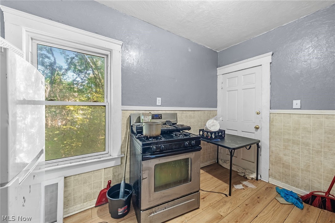 7915 Linwood Avenue Cleveland OH 44103