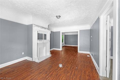 7915 Linwood Avenue Cleveland OH 44103