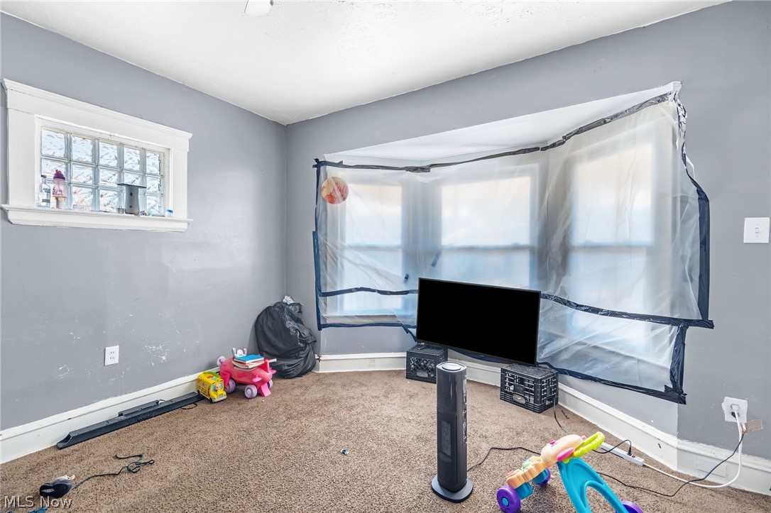 7915 Linwood Avenue Cleveland OH 44103