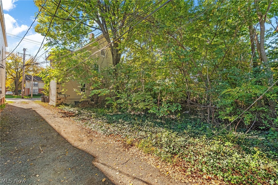 7915 Linwood Avenue Cleveland OH 44103