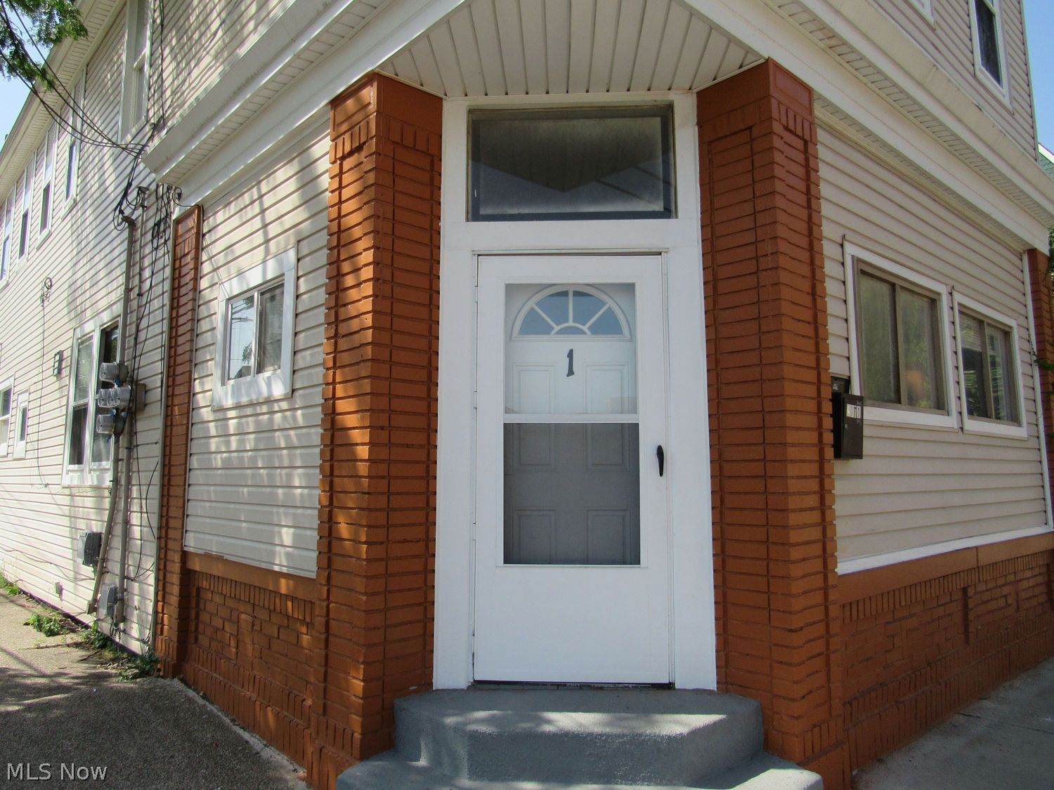 6128 Lausche Avenue Cleveland OH 44103