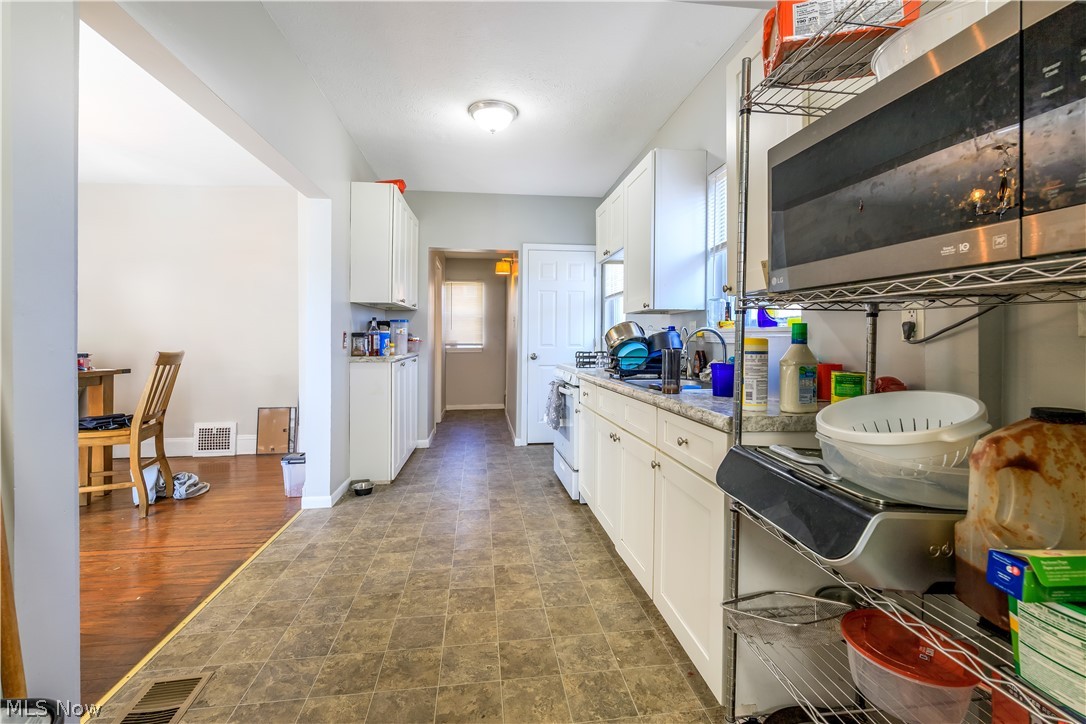 3161 Scranton Road Cleveland OH 44109