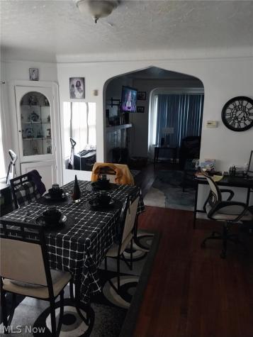 1747 Catalpa Road Cleveland OH 44112